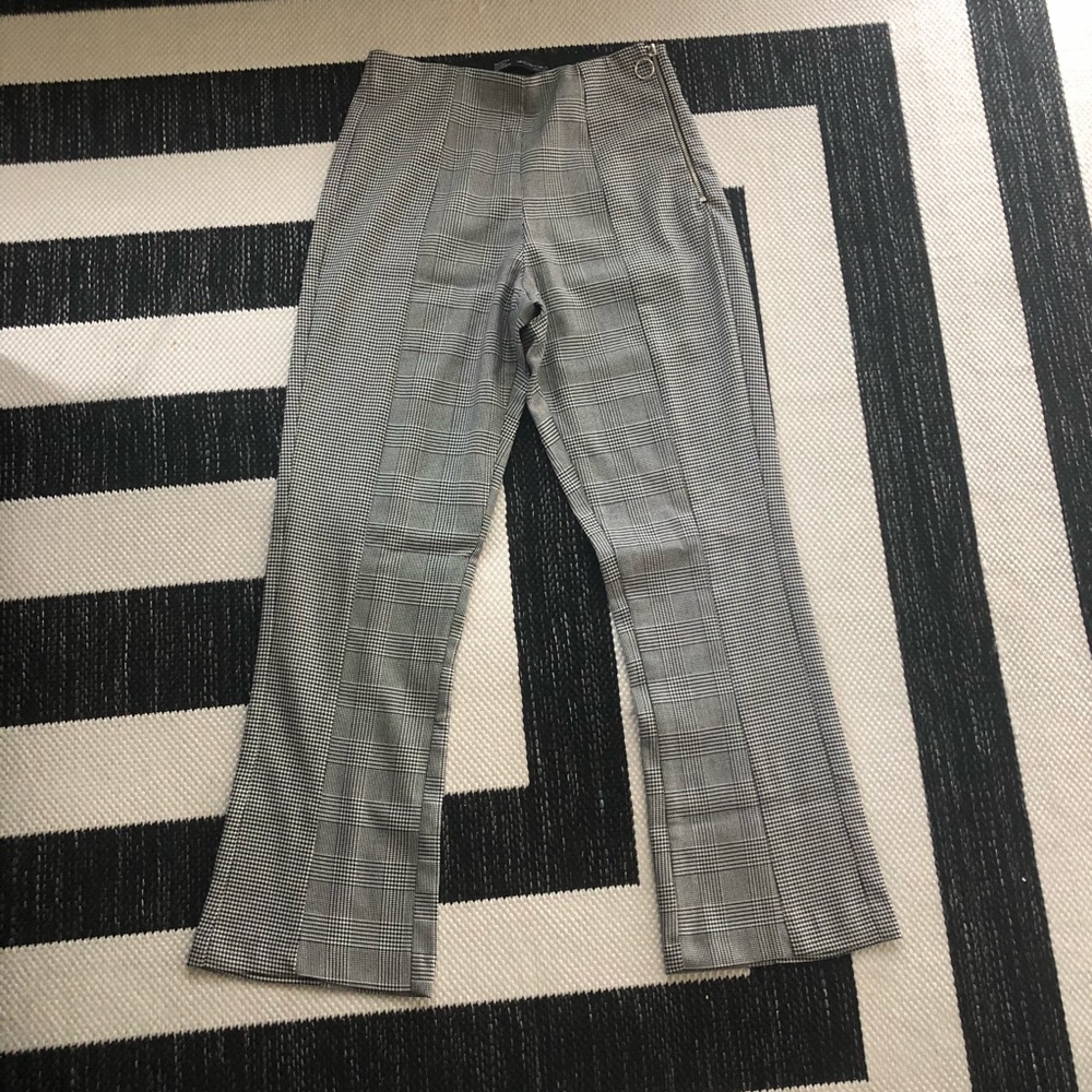 Bershka plaid pants brand new with tags size 4